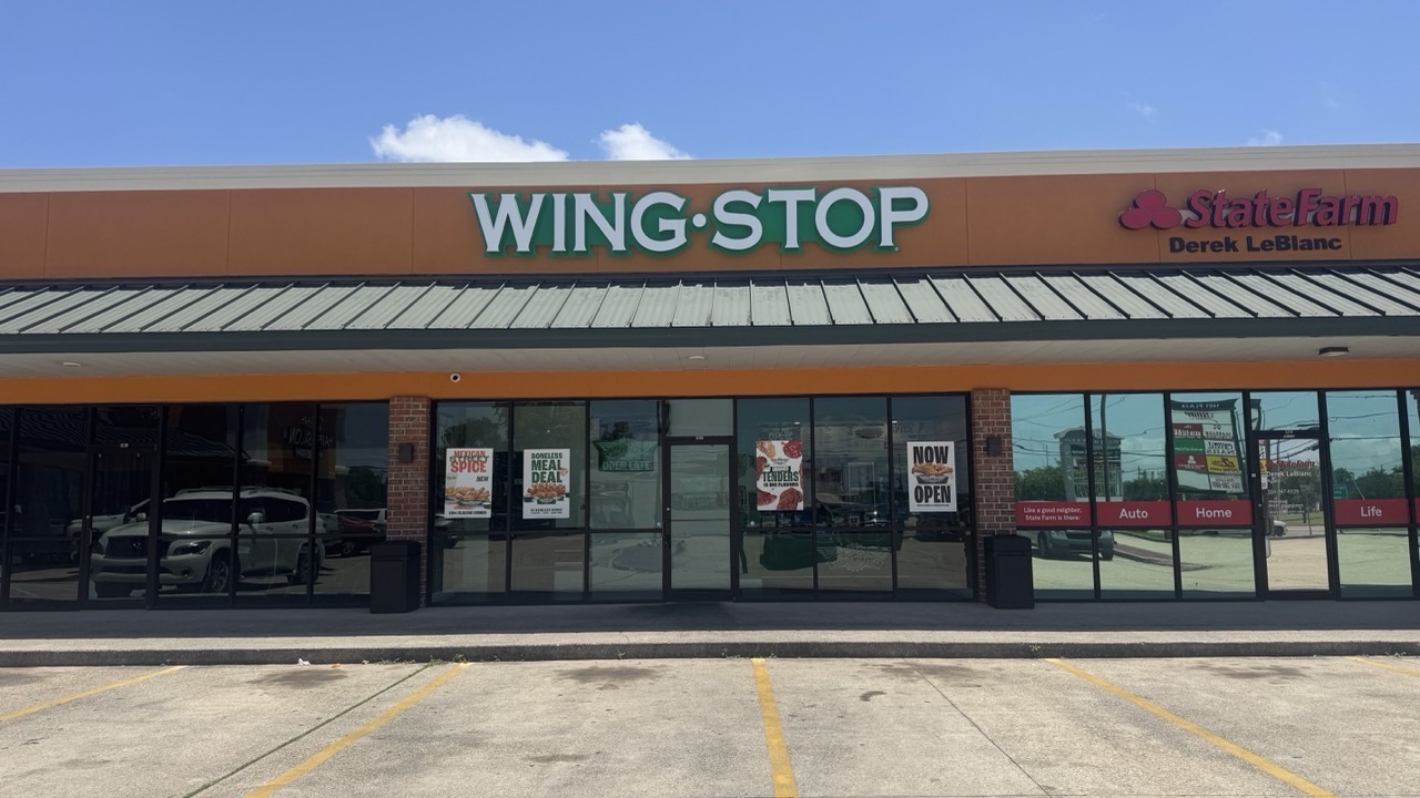 Commercial Construction new orleans of wing stop- background img-legacy-construction Large Large